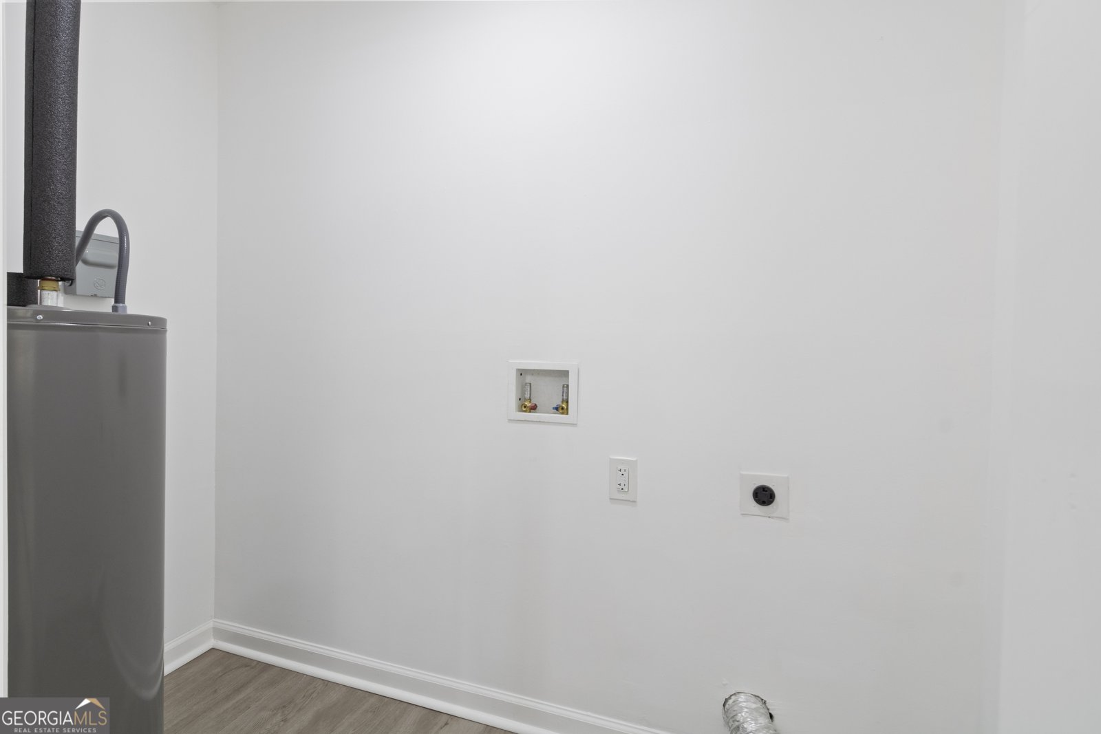 586 High Drive Forest Park - Photo 18