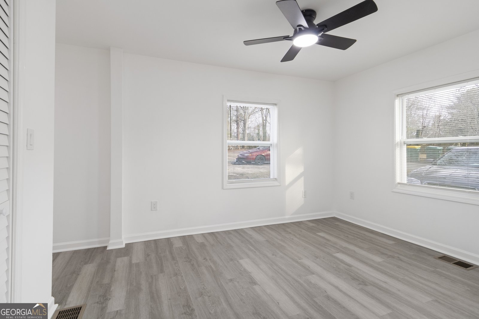 586 High Drive Forest Park - Photo 19