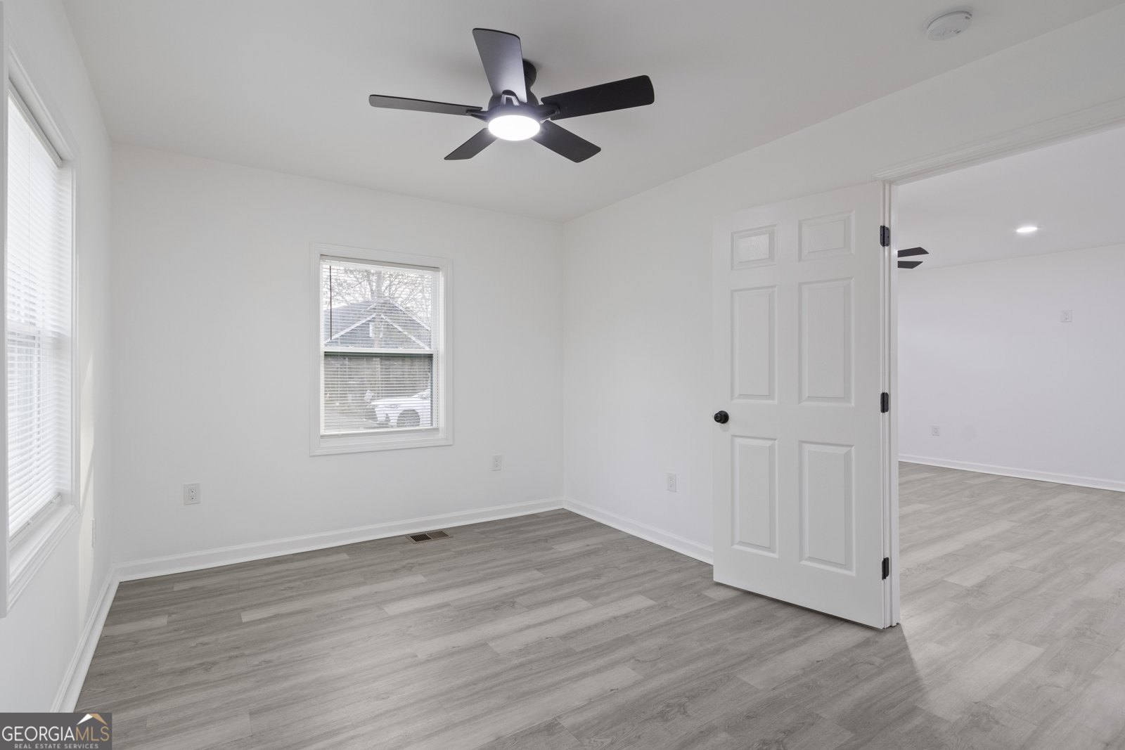 586 High Drive Forest Park - Photo 20