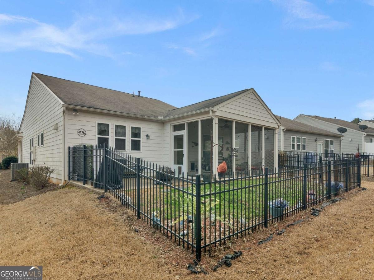 340 Sandy Springs Drive Griffin - Photo 45