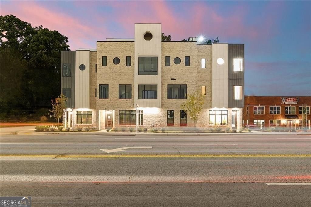 3960 Clairmont Road Chamblee - Photo 1