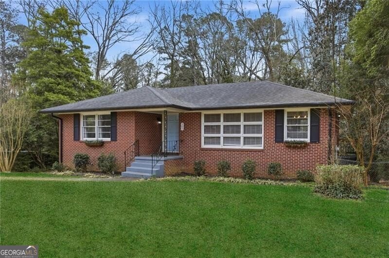 305 Brookwood Drive Marietta - Photo 1