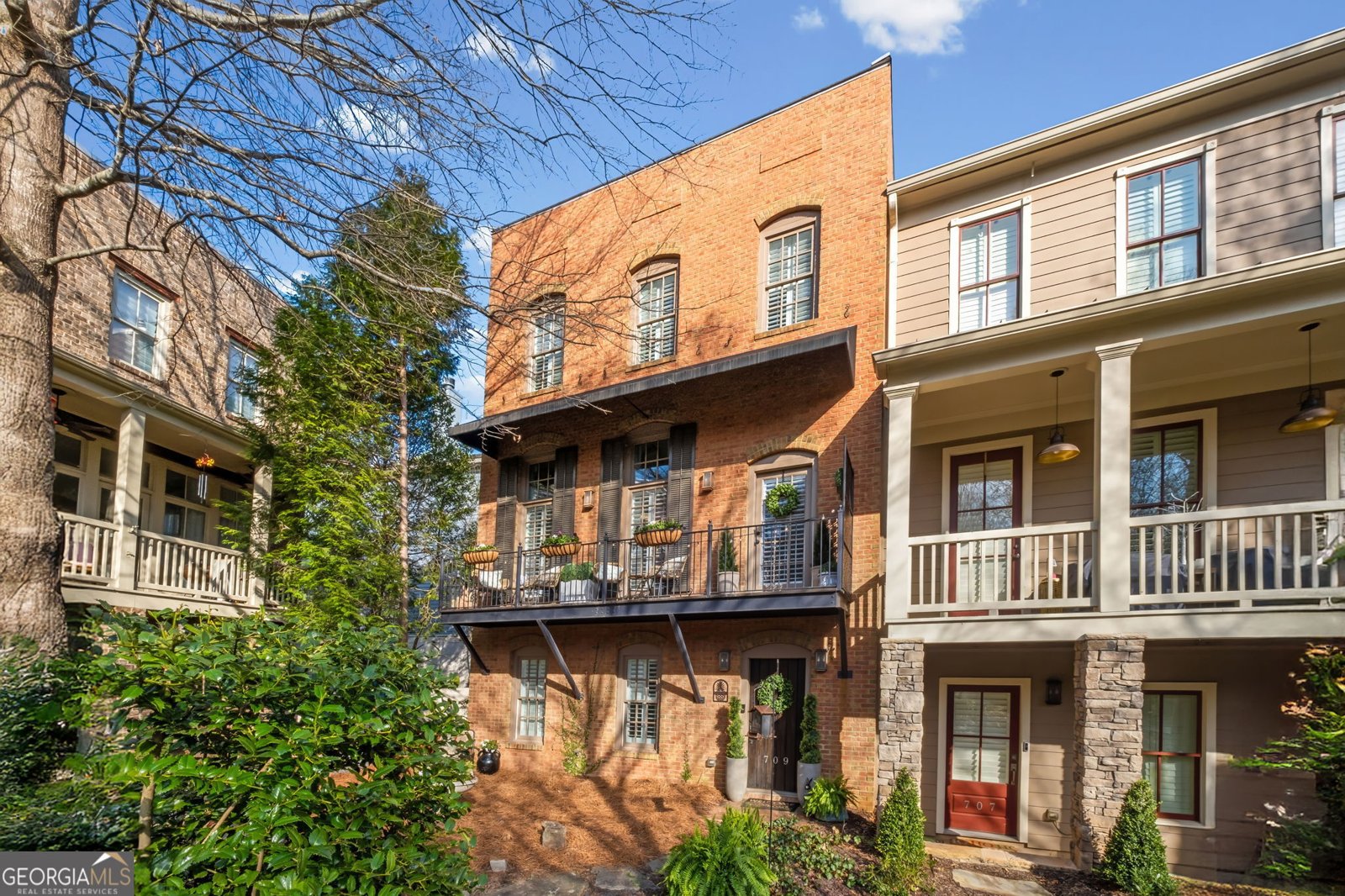 709 Hammond Drive Woodstock - Photo 1