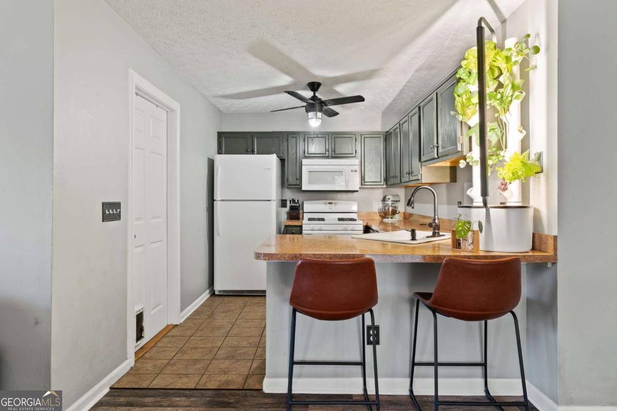 2772 Saint Charles Lane Kennesaw - Photo 13