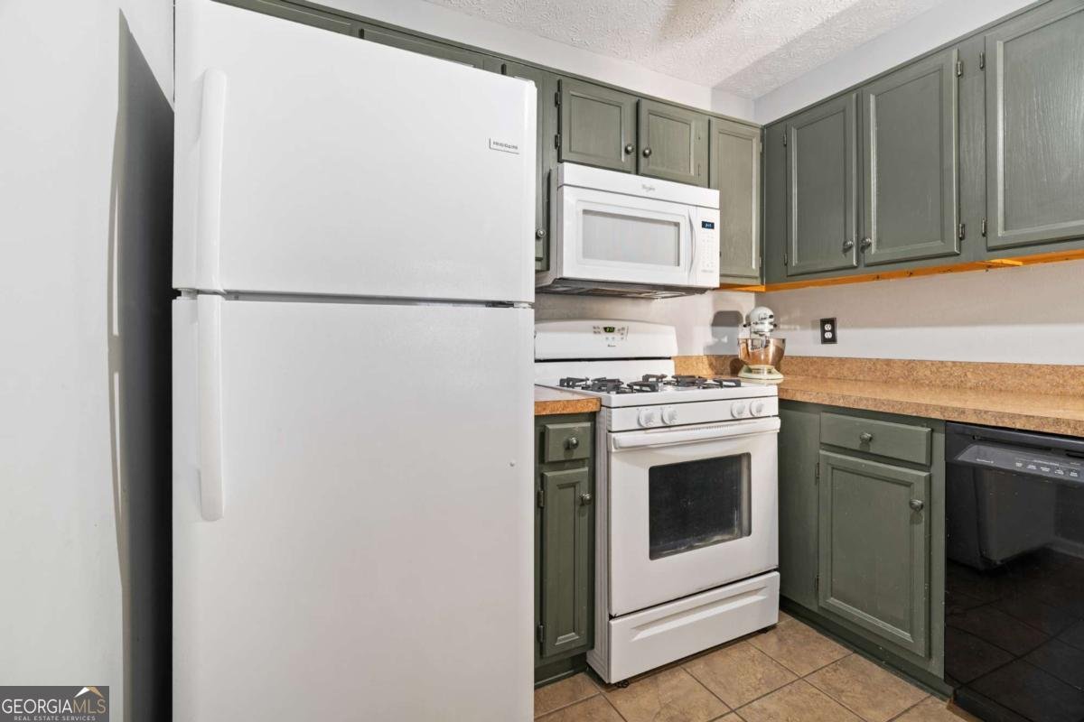 2772 Saint Charles Lane Kennesaw - Photo 14