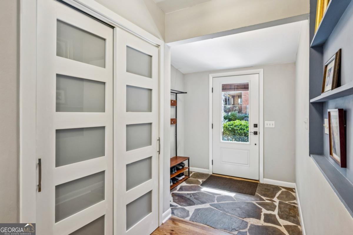 1121 Vistavia Circle Decatur - Photo 10