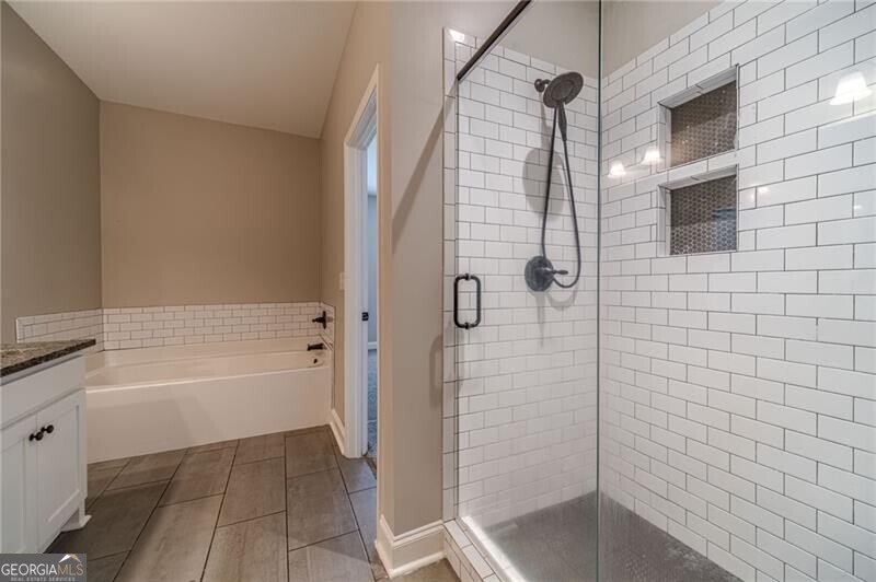 1587 Pointe South Circle Bethlehem - Photo 20