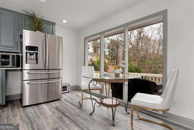 905 Heards Ferry Road Sandy Springs - Photo 7