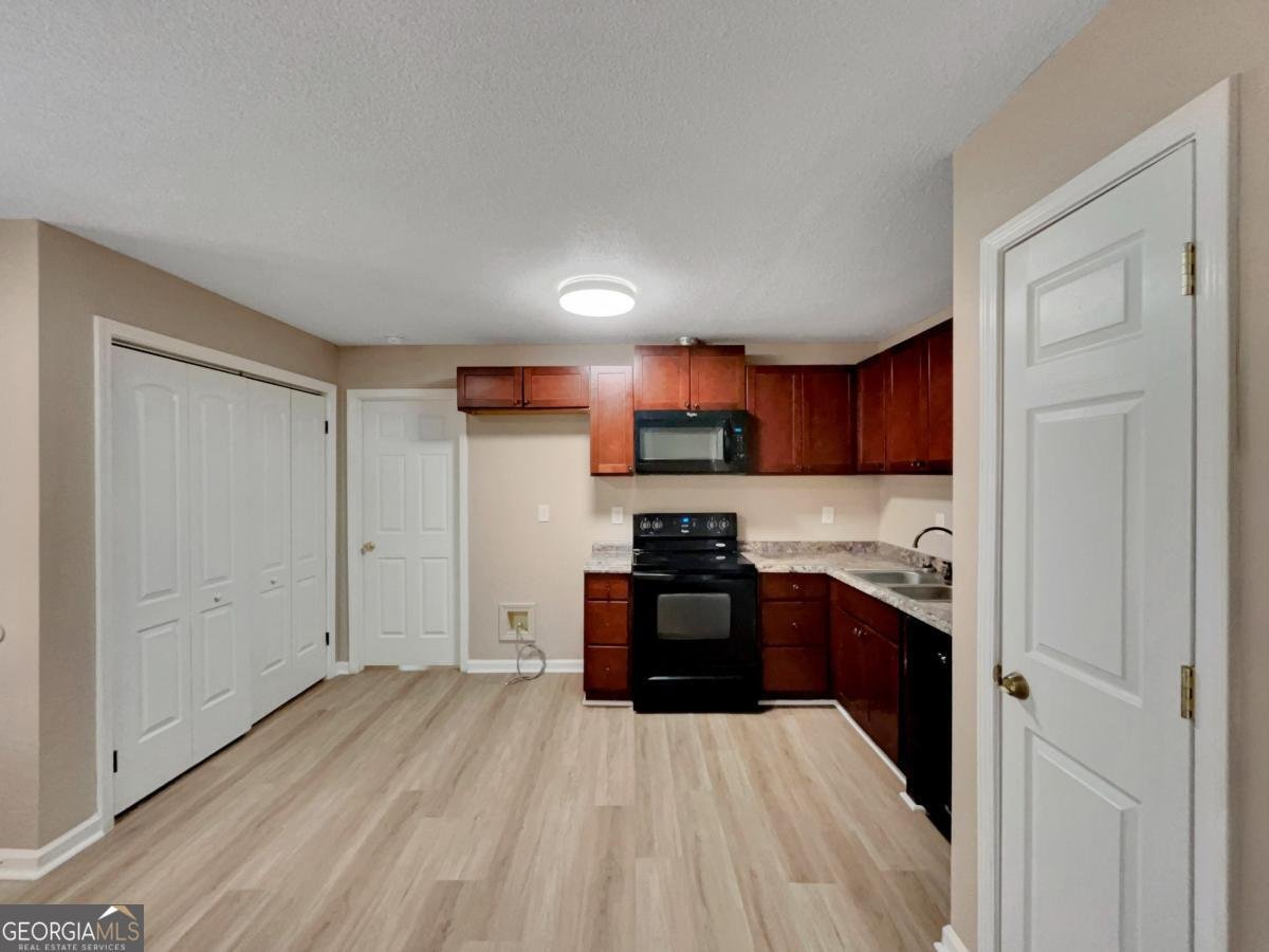 255 Big Oak Circle Athens - Photo 6