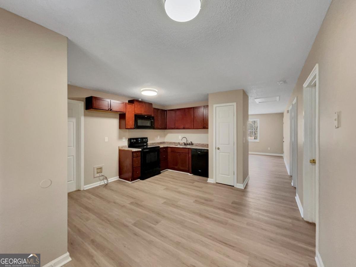 255 Big Oak Circle Athens - Photo 8