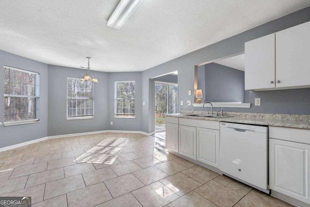 6582 Browns Mill Ferry Drive Stonecrest - Photo 16