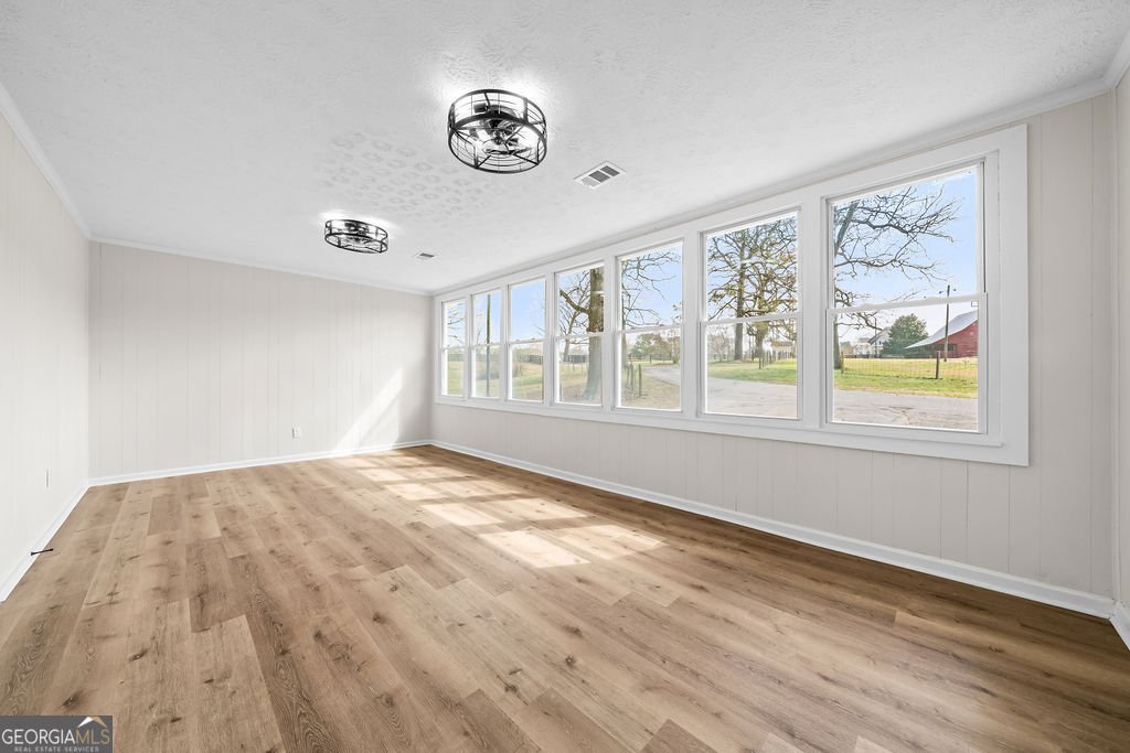 18 Holder Road Temple - Photo 16