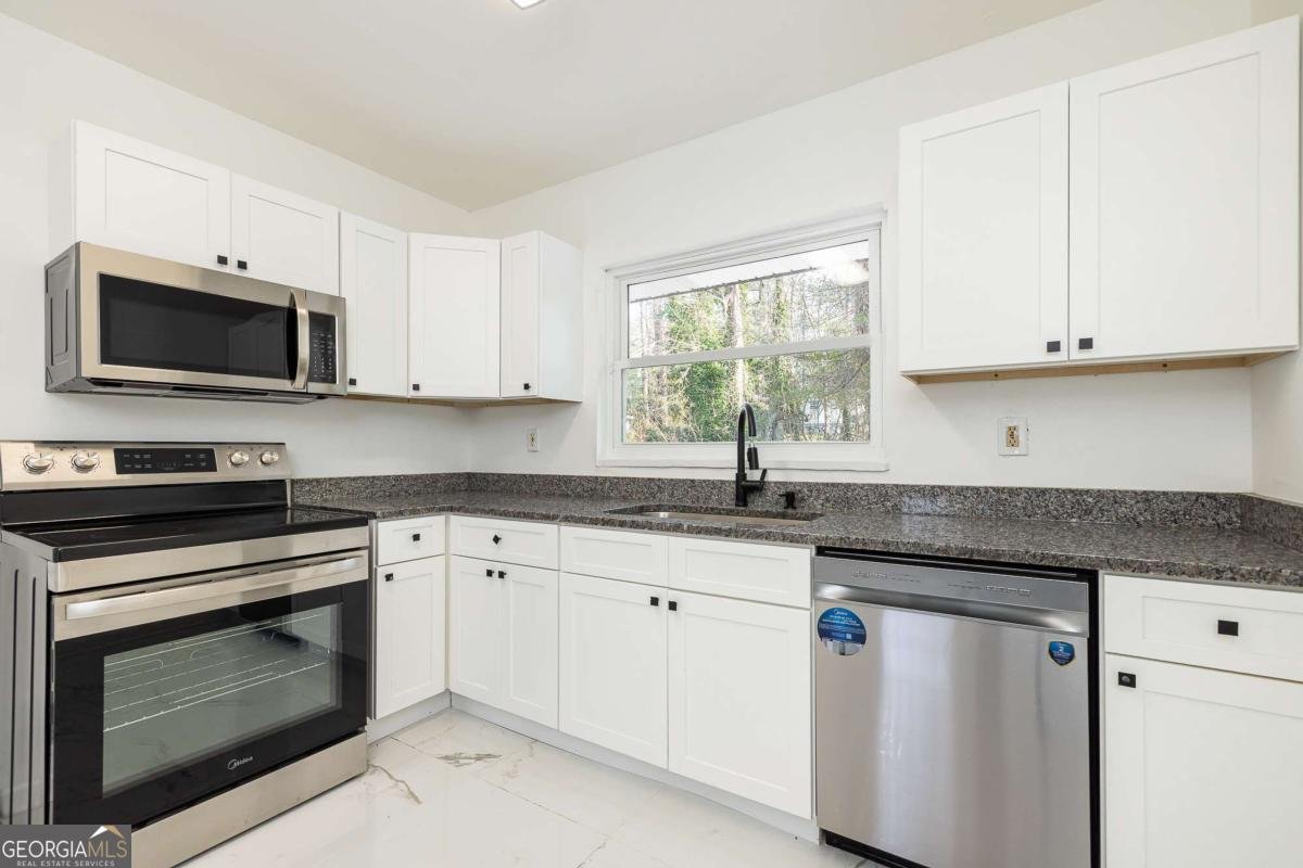 2224 Rosewood Road Decatur - Photo 8