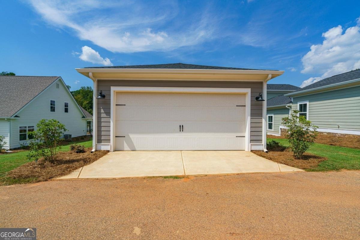 1070 Bridle Trail Greensboro - Photo 13