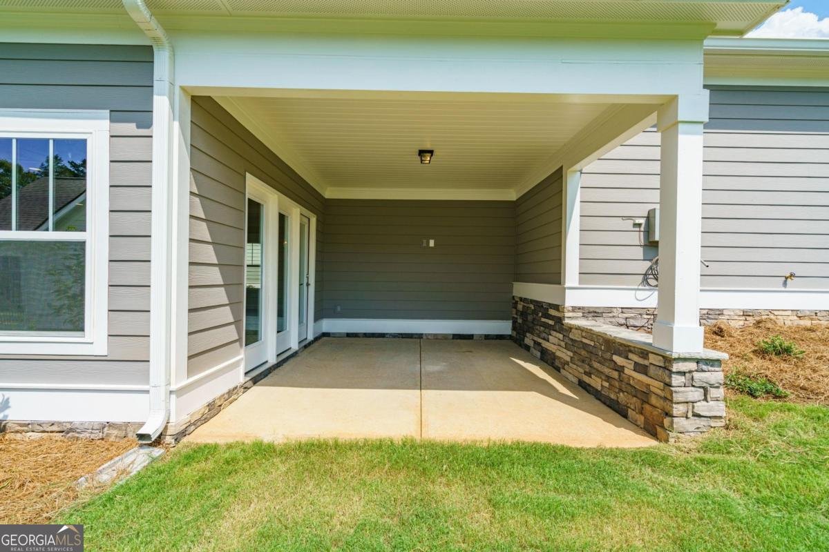 1070 Bridle Trail Greensboro - Photo 17