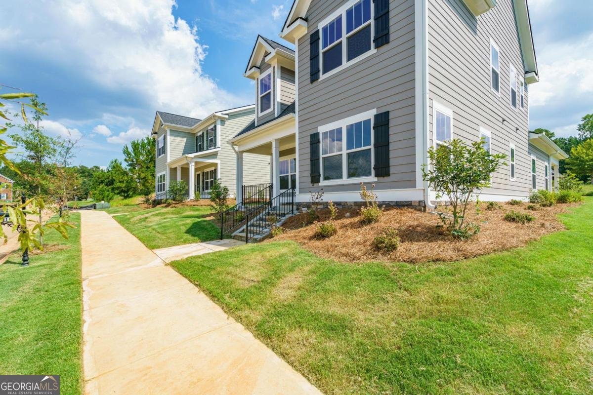 1070 Bridle Trail Greensboro - Photo 18