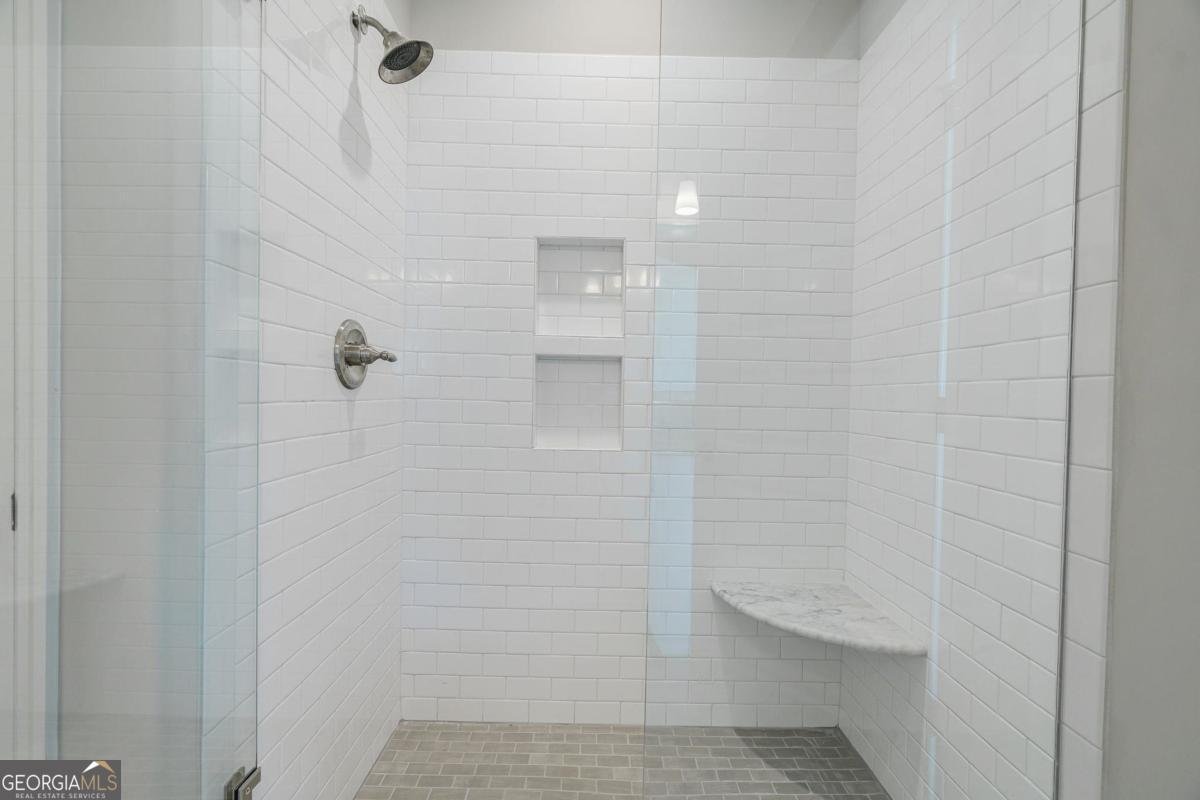 1070 Bridle Trail Greensboro - Photo 33