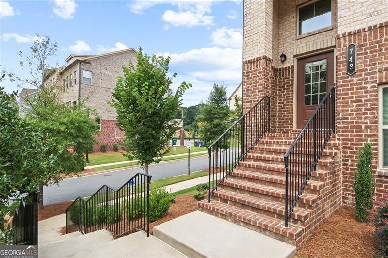 743 Brecklin ln Woodstock - Photo 1