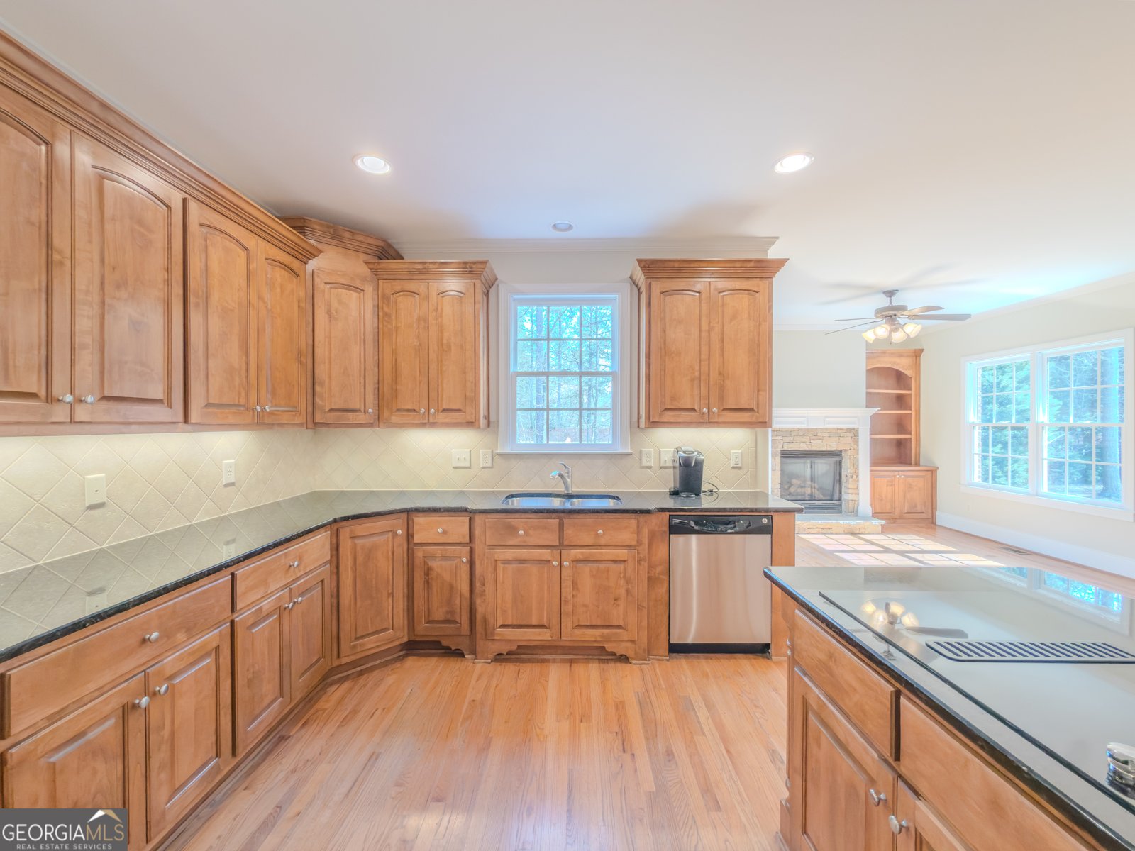 792 Grassmeade Way Snellville - Photo 19