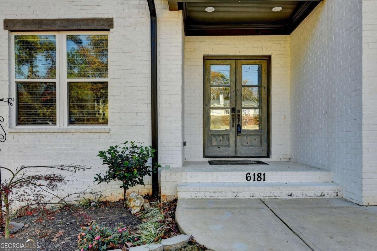 6181 Shoreland Circle Buford - Photo 11