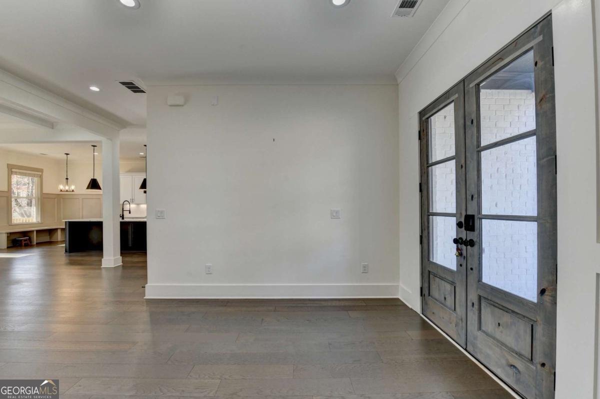 6181 Shoreland Circle Buford - Photo 12