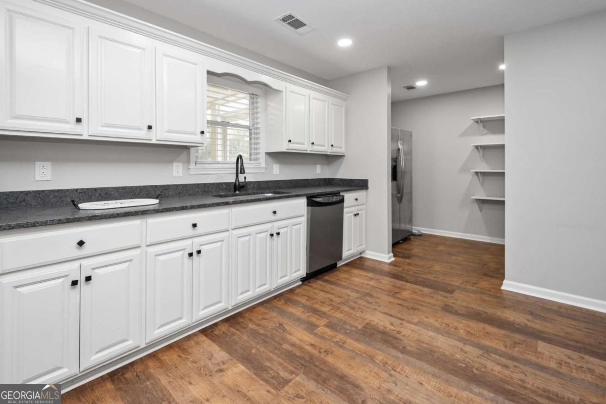 741 Robert Williams Road Pine Mountain - Photo 10