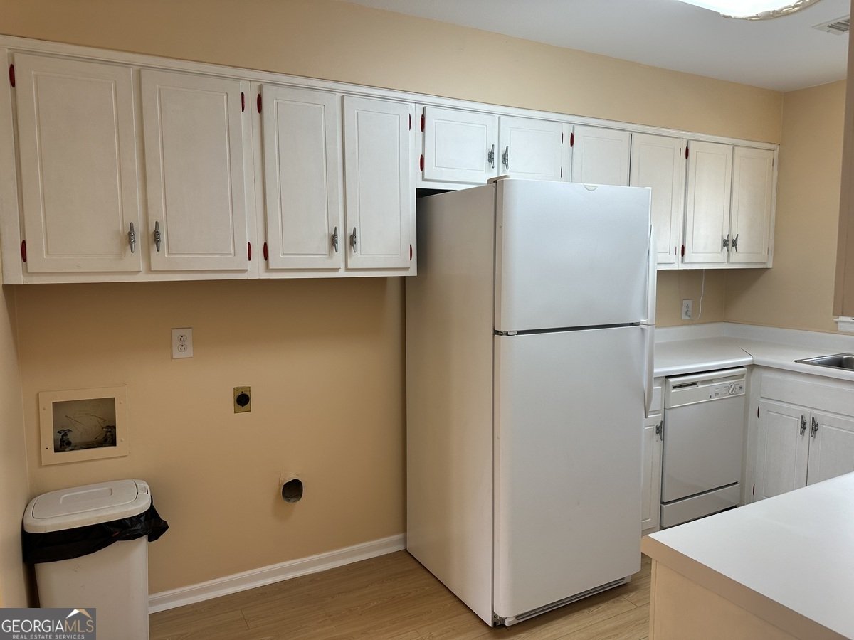 654 Willow Creek Drive Macon - Photo 7