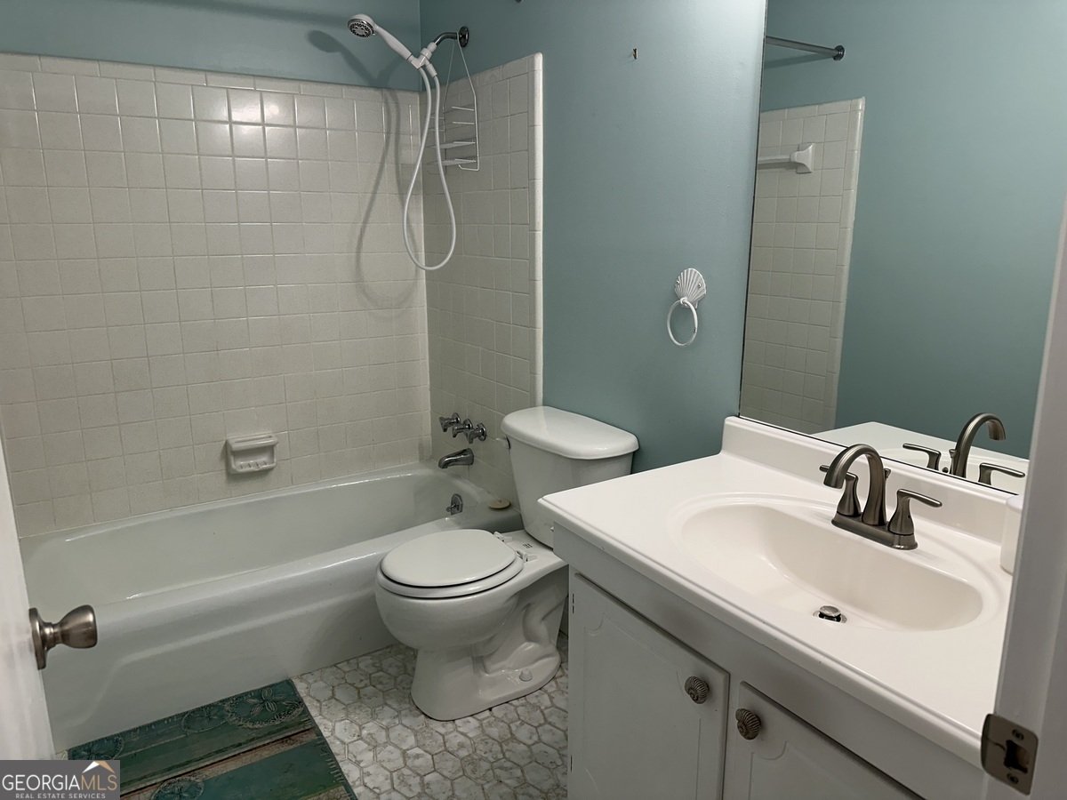 654 Willow Creek Drive Macon - Photo 8