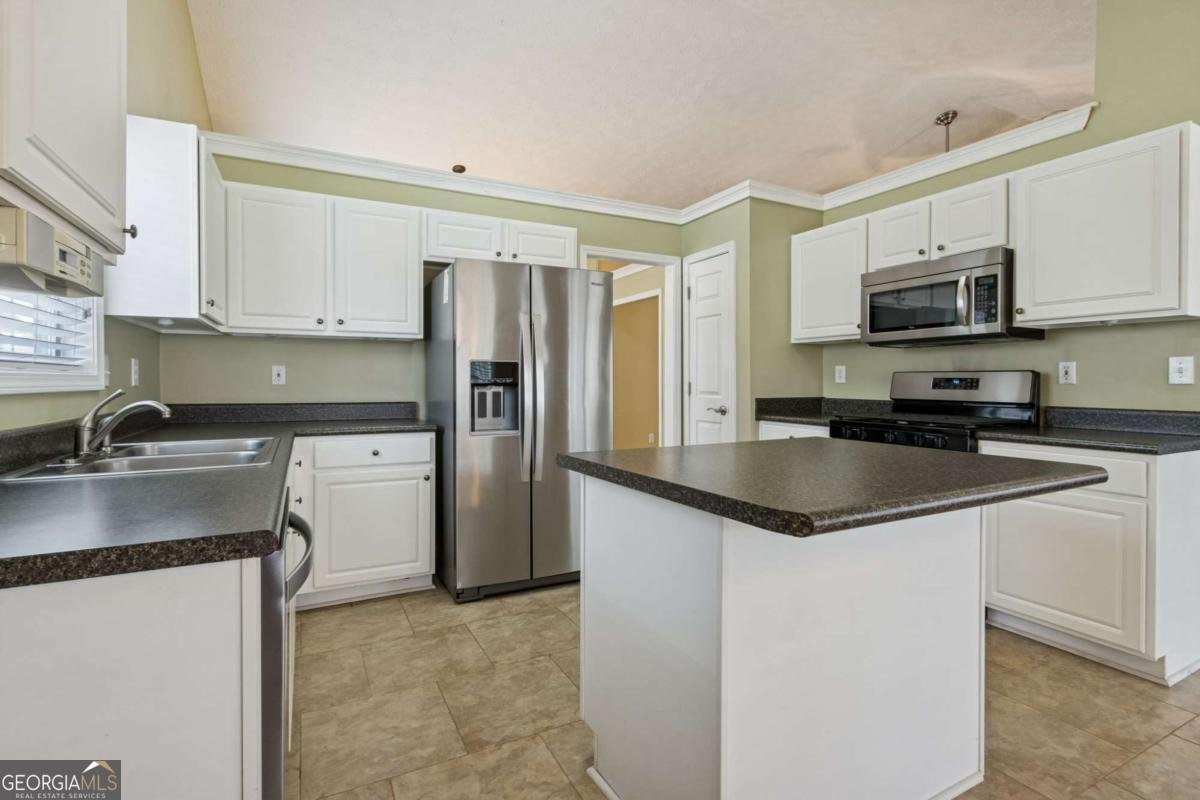 3350 Hampton Trace Court Buford - Photo 18