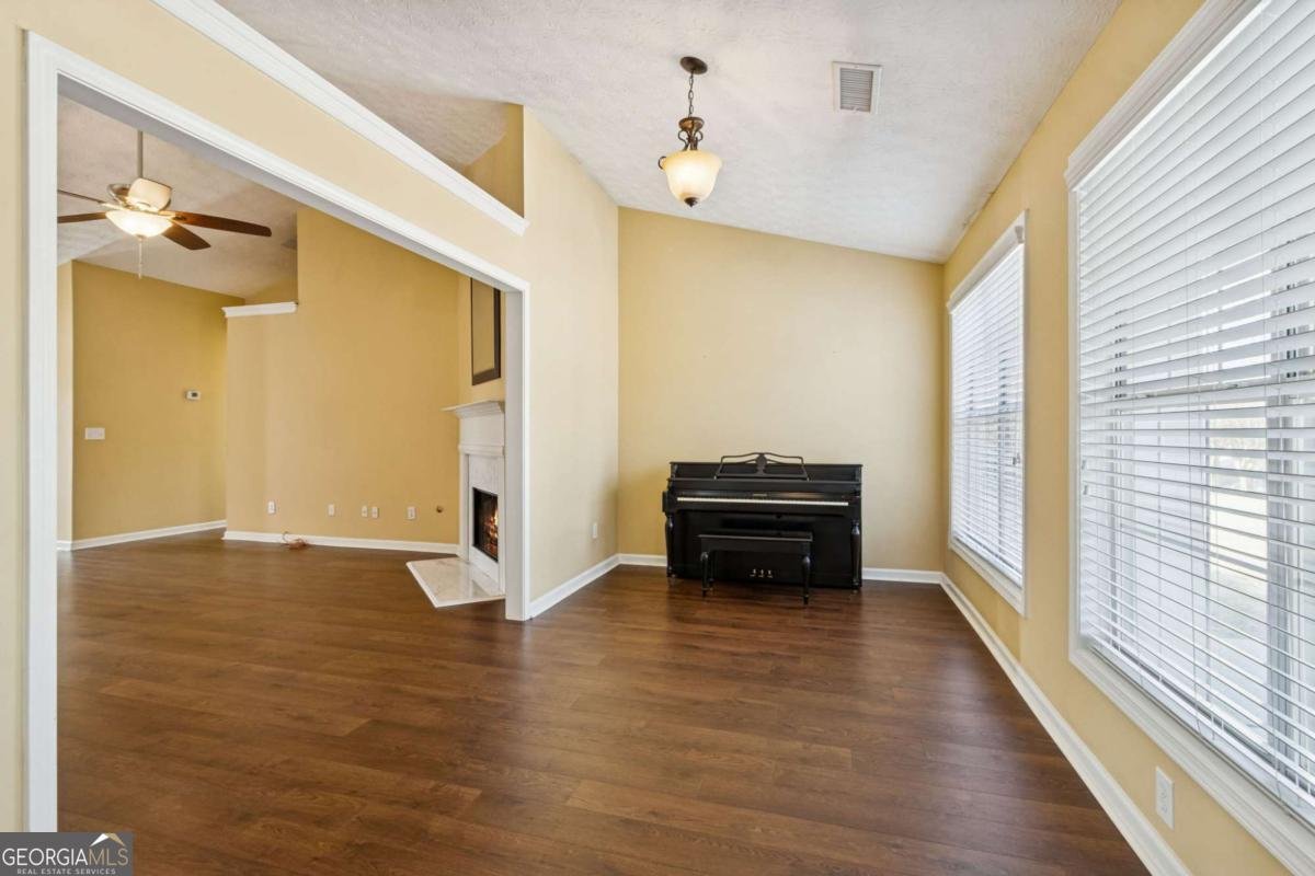 3350 Hampton Trace Court Buford - Photo 8