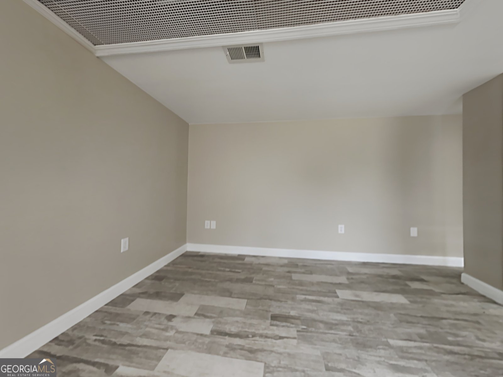 551 Village Green Court Lilburn - Photo 13