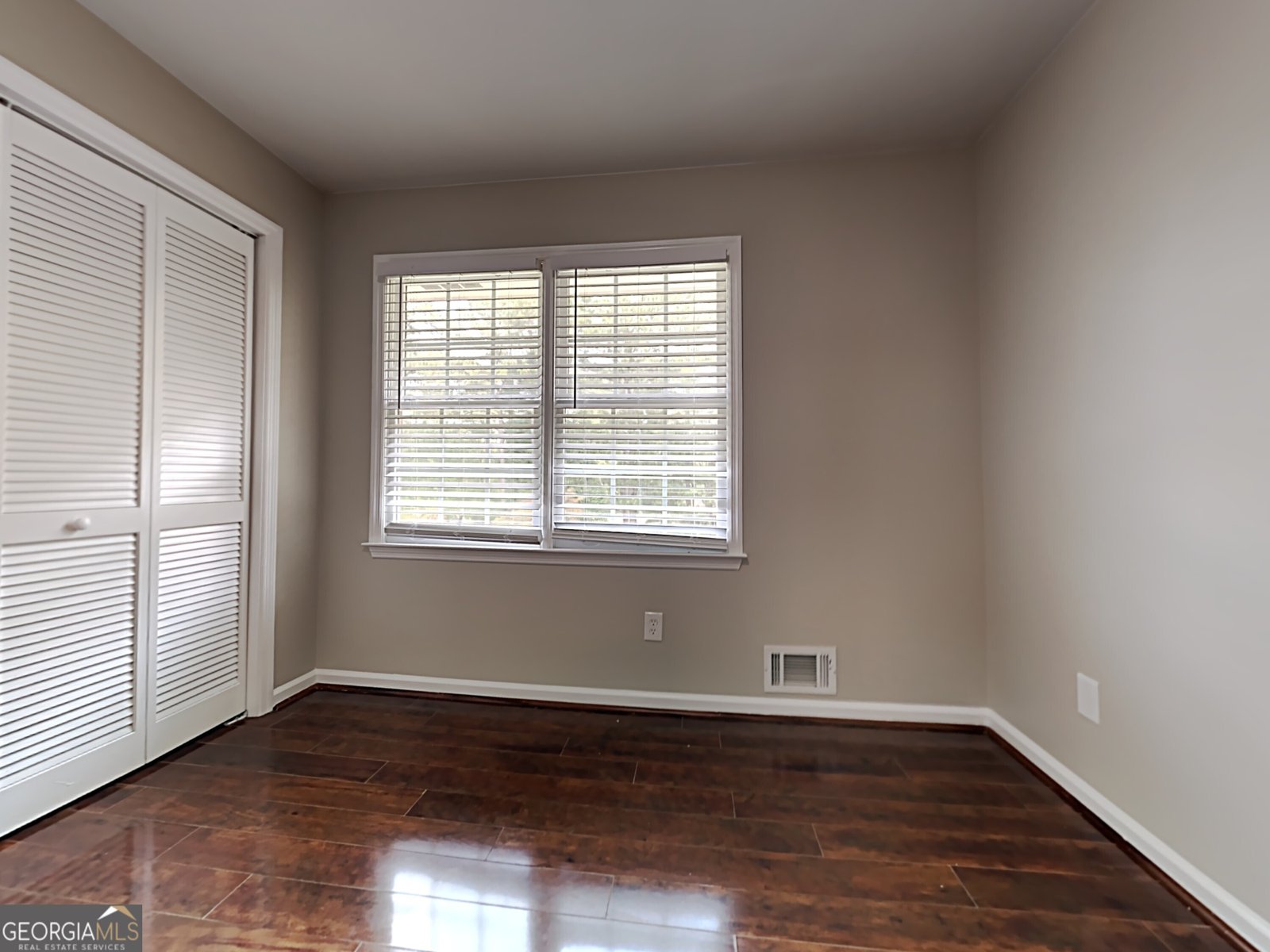 551 Village Green Court Lilburn - Photo 8