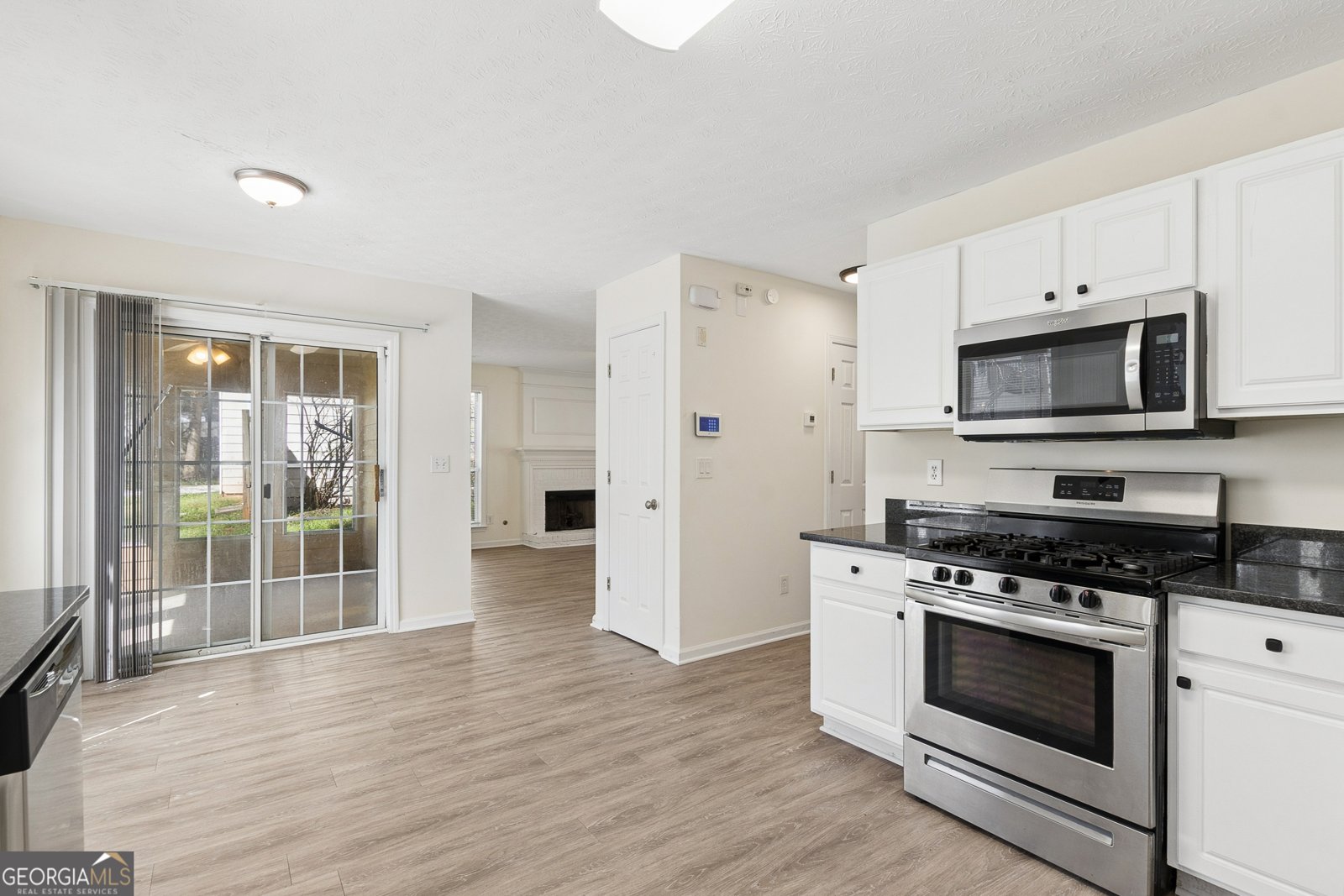 390 Manor Glen Drive Suwanee - Photo 17