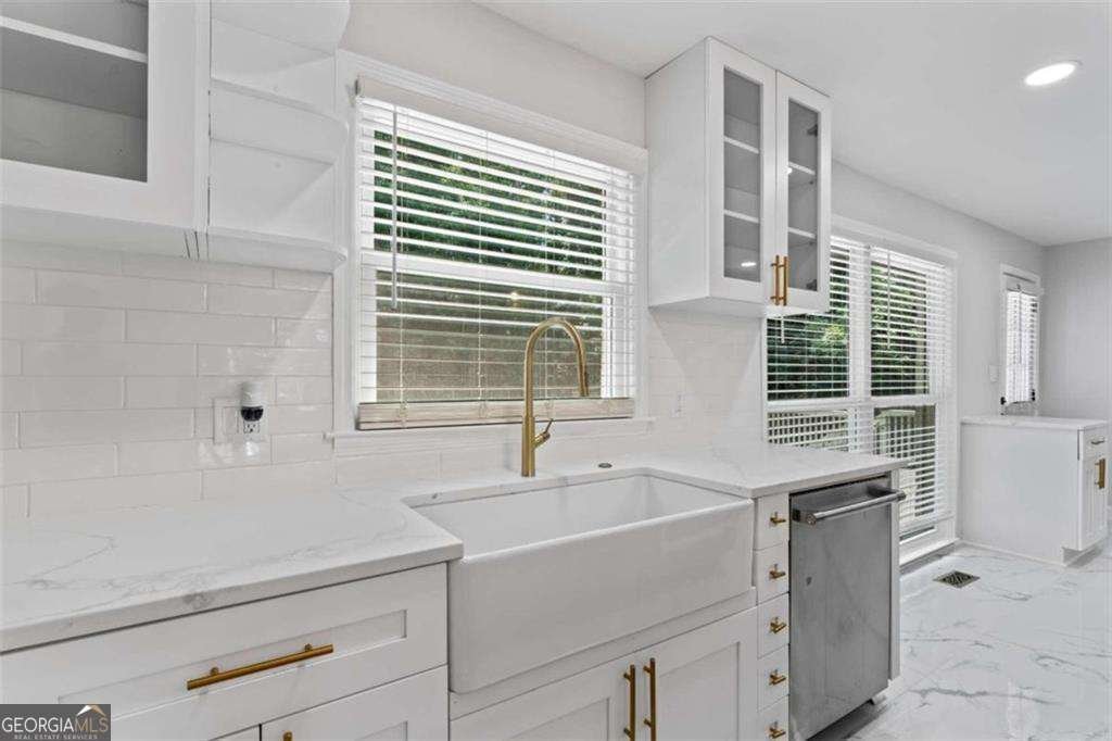 2023 Stoneleigh Drive Stone Mountain - Photo 11