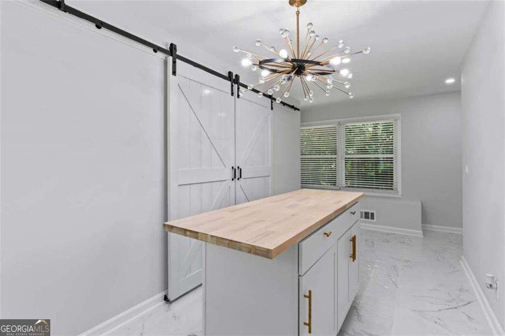 2023 Stoneleigh Drive Stone Mountain - Photo 16