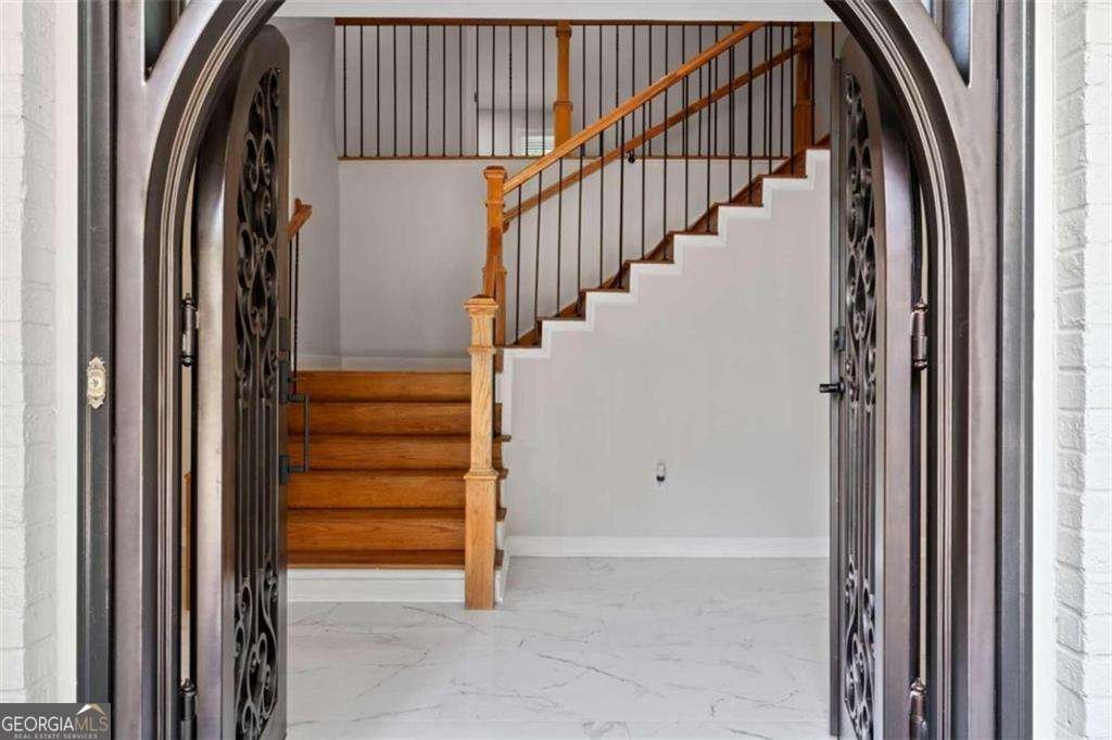 2023 Stoneleigh Drive Stone Mountain - Photo 6