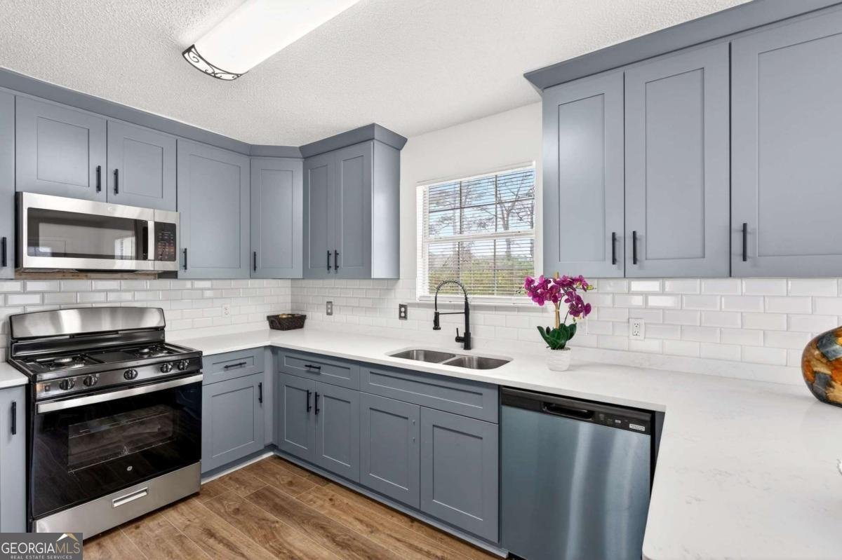 8218 Mahogany Lane Stonecrest - Photo 11