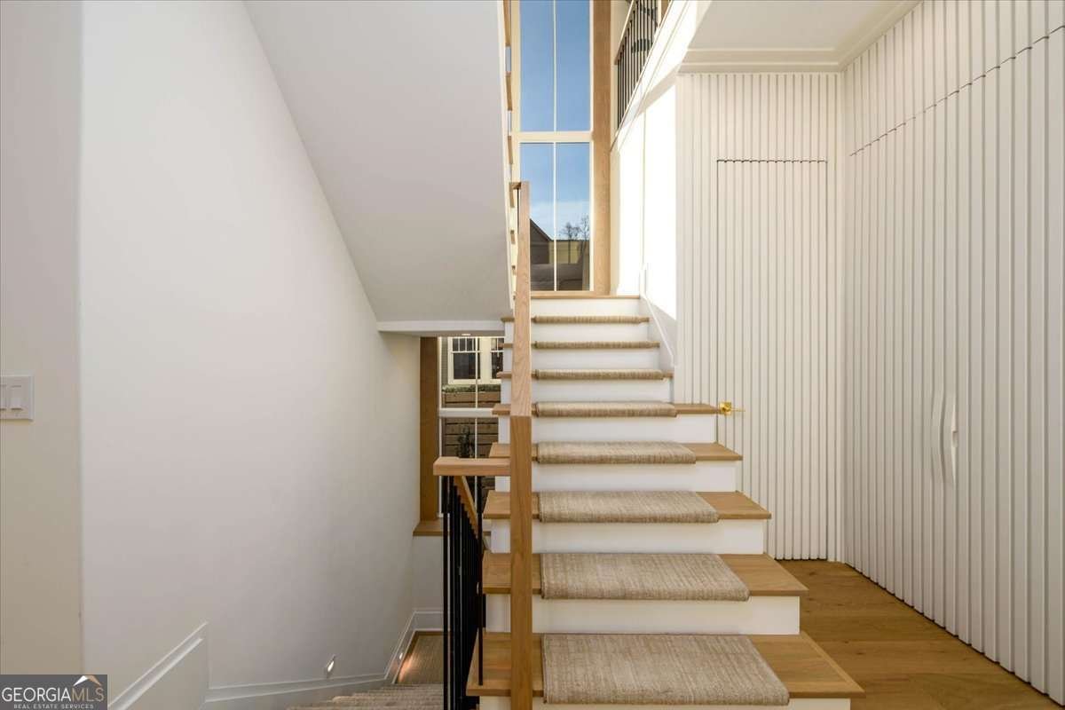 864 Courtenay Drive Atlanta - Photo 9