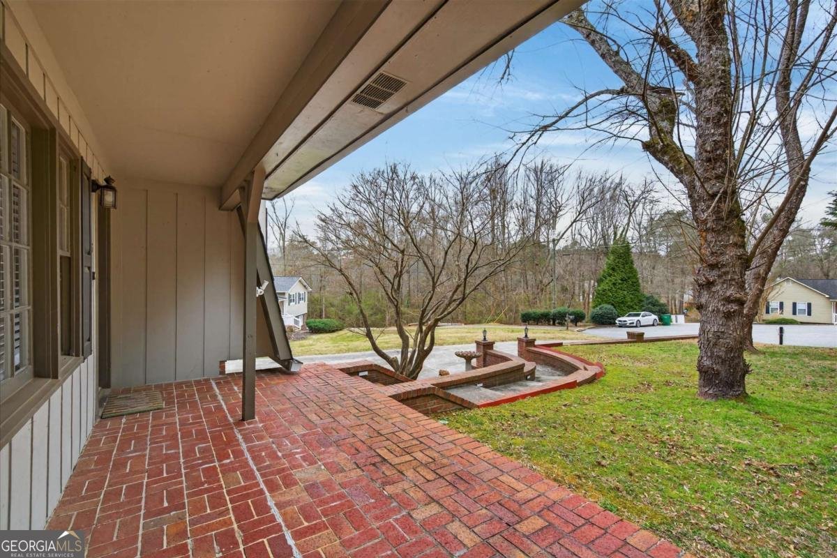 155 Chickasaw Run Woodstock - Photo 17