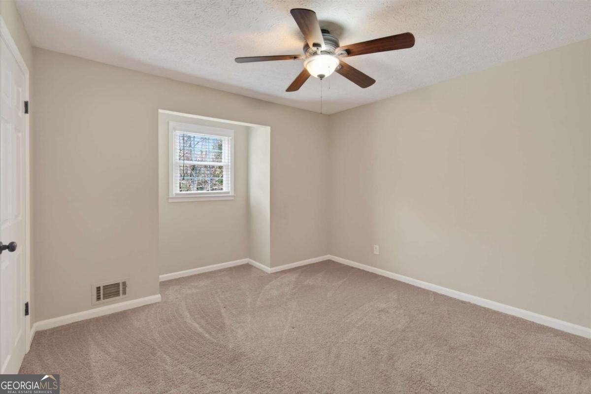 155 Chickasaw Run Woodstock - Photo 35