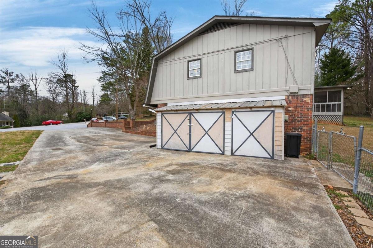 155 Chickasaw Run Woodstock - Photo 6