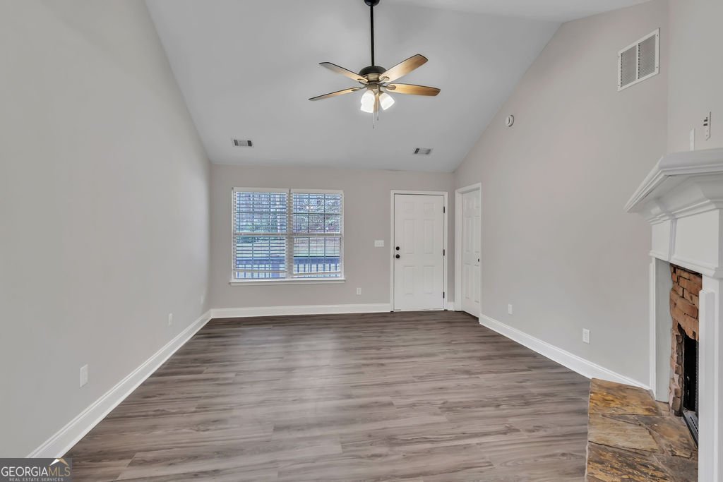 405 Azalea Drive Stockbridge - Photo 11