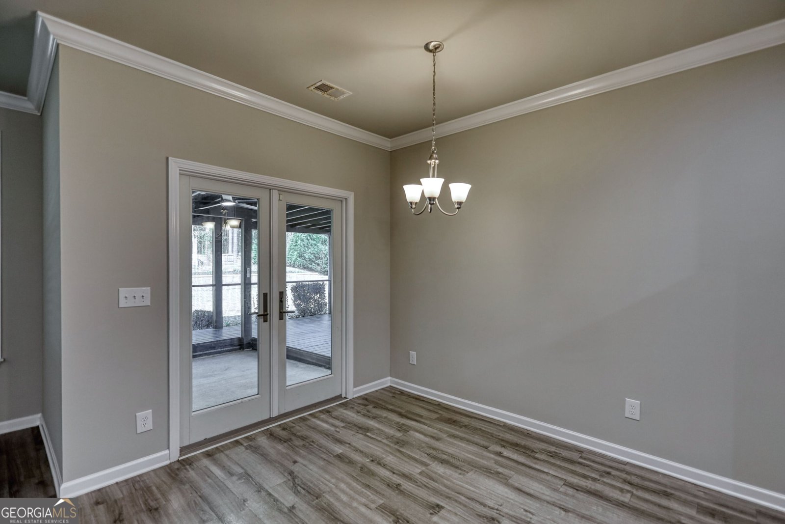 325 Tarpley Way Covington - Photo 14