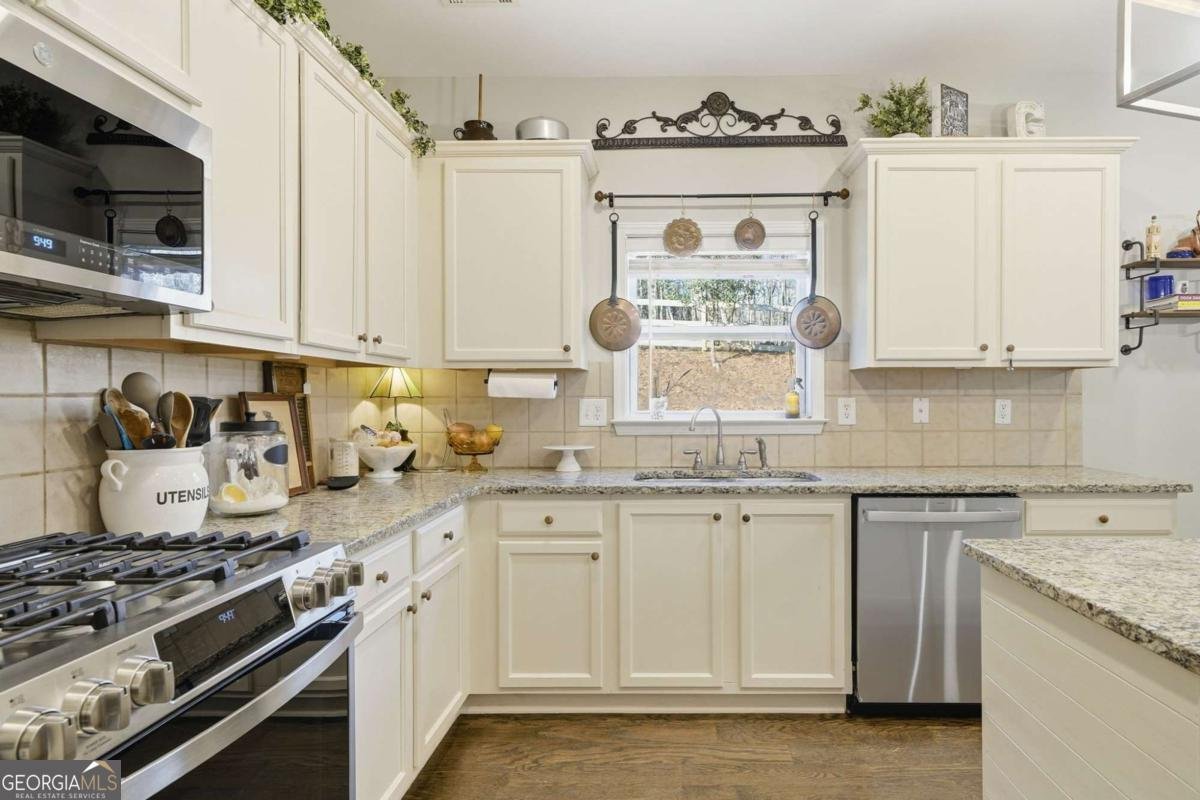 605 Little Shoals Court Canton - Photo 13