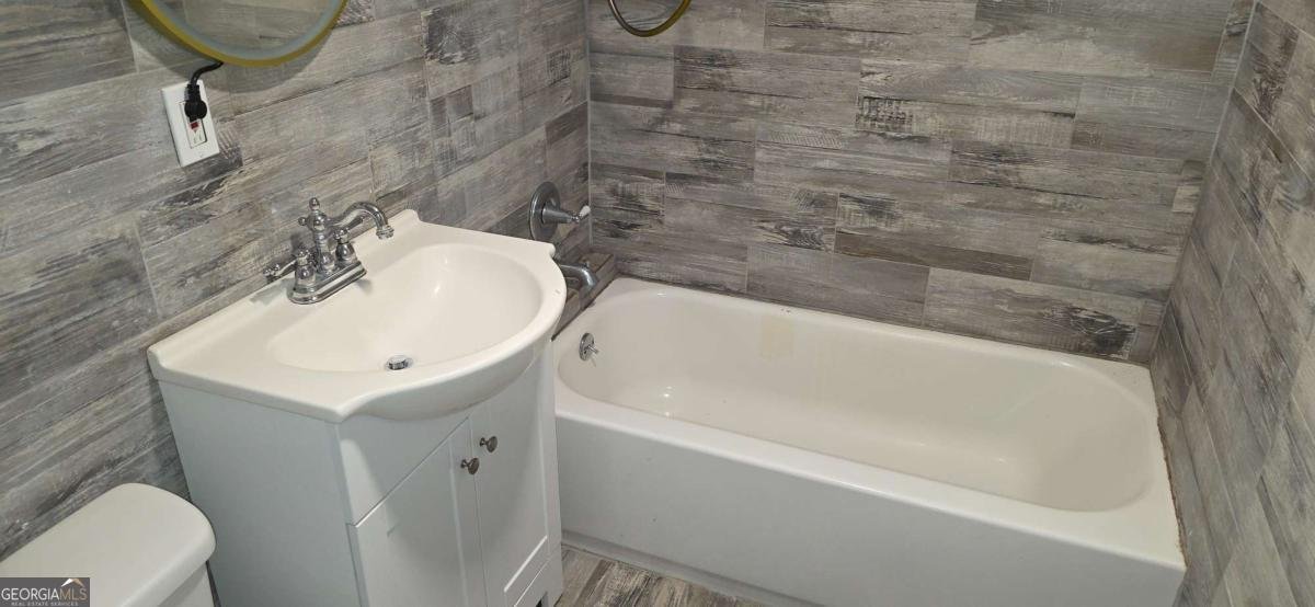 975 Maple Street Macon - Photo 13