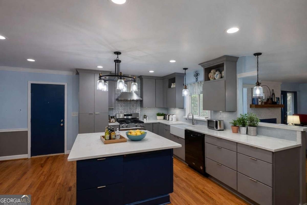 650 Riverside Road Roswell - Photo 7