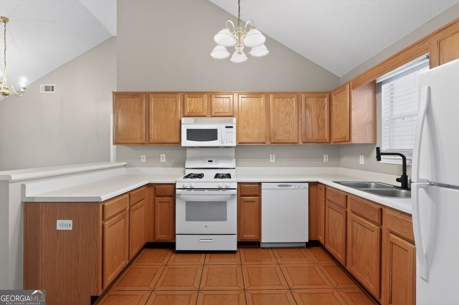 1523 Wembley Drive Douglasville - Photo 9