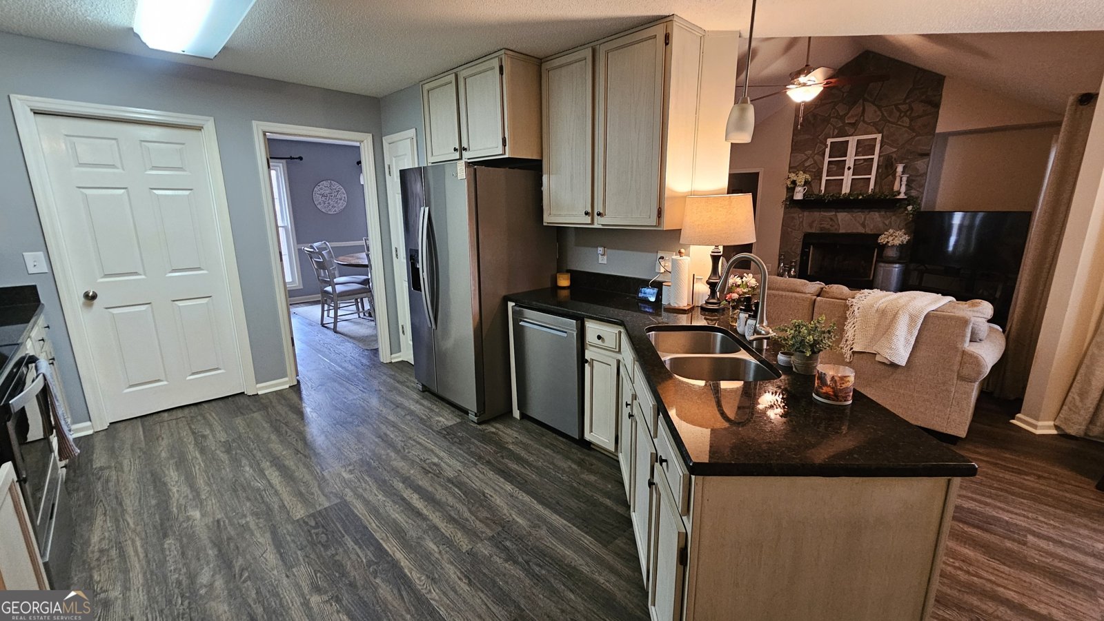 306 Lakeridge Court Macon - Photo 7