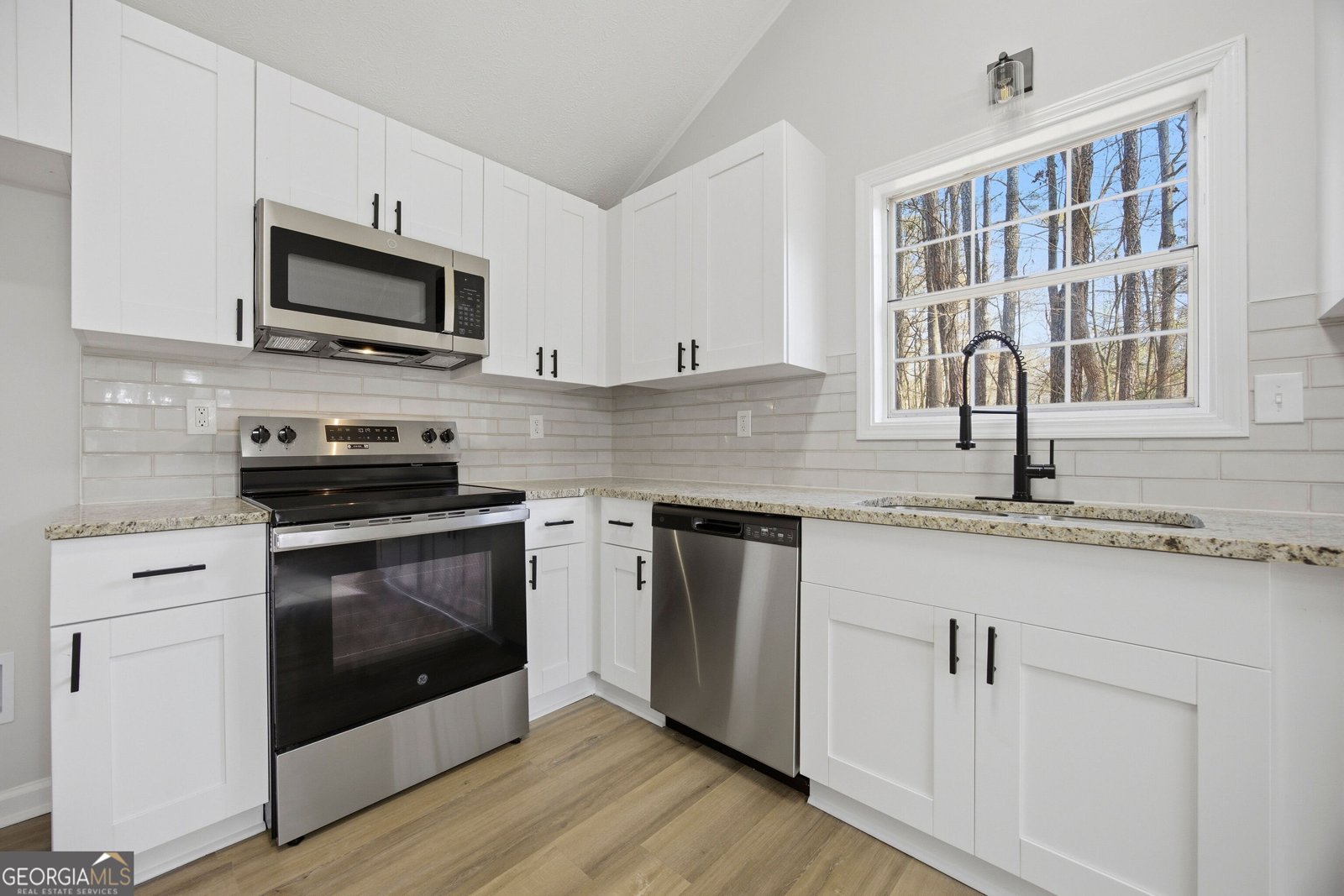 3050 Dove Chase Court Snellville - Photo 8