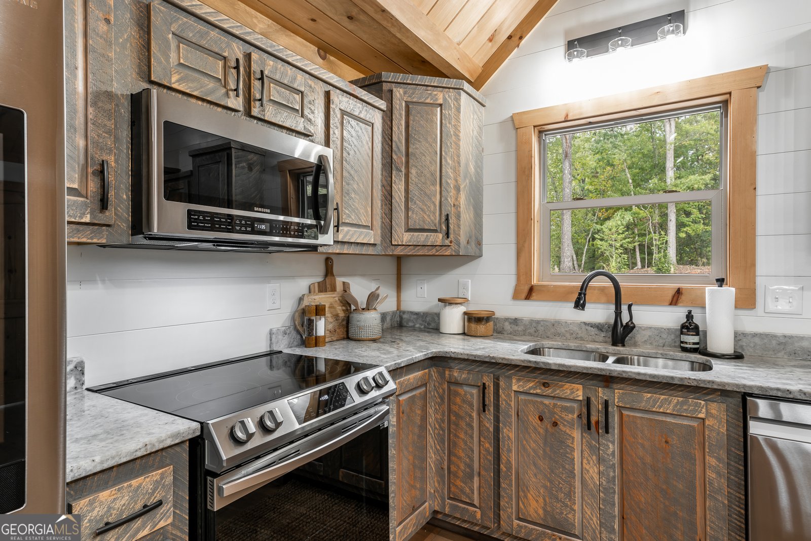 241 Wolf Creek Mountain Road Mineral Bluff - Photo 33